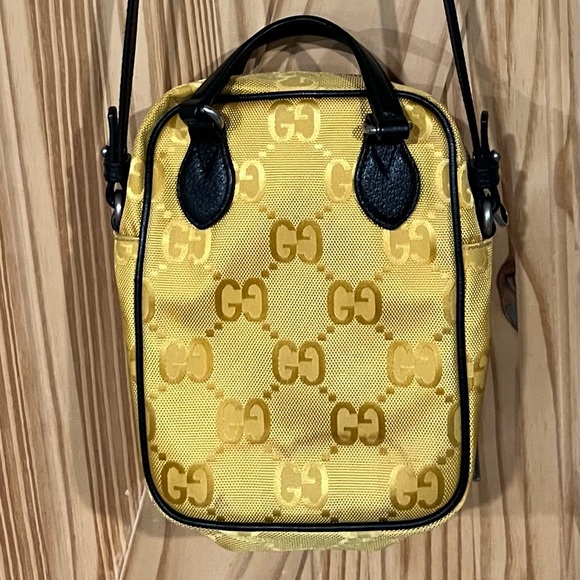 Gucci “Off The Grid” Messenger Bag. - Picture 4 of 6